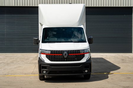 2026 Renault Master - photo 2