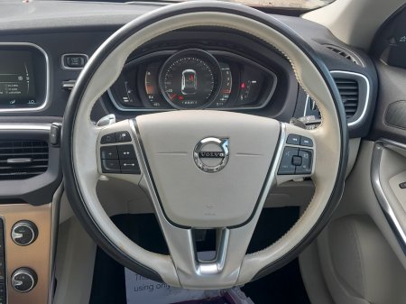 2016 Volvo V40 - photo 18