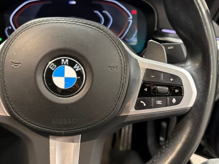 2022 BMW 5-Series - photo 18