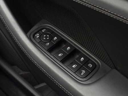 2025 Porsche Panamera - photo 26