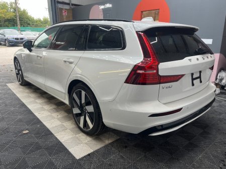 2025 Volvo V60 - photo 5