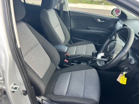 2026 Kia Stonic - photo 11