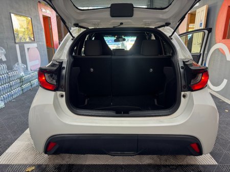 2022 Toyota Yaris - photo 7