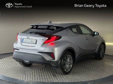 2022 Toyota C-HR - photo 2