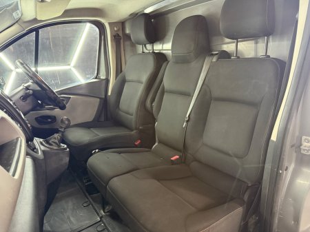 2016 Renault Trafic - photo 16