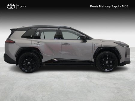 2027 Toyota RAV4 - photo 3