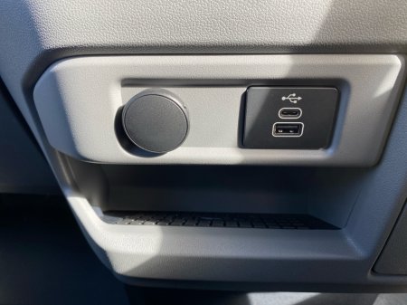 2026 Ford Transit Custom - photo 17