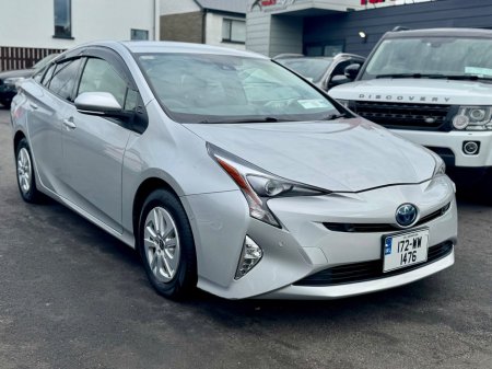 2017 Toyota Prius - photo 2