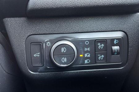 2020 Ford Kuga - photo 24