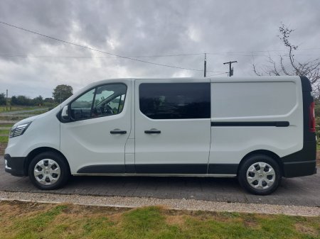 2023 Renault Trafic - photo 19