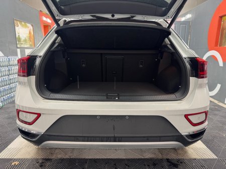 2024 Volkswagen T-Roc - photo 7