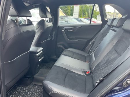 2025 Toyota RAV4 - photo 7