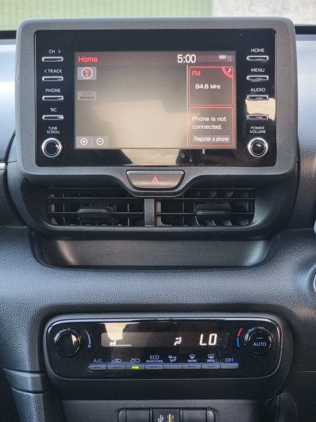 2021 Toyota Yaris - photo 18
