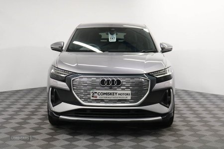 2024 Audi Q4 - photo 2