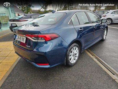 2024 Toyota Corolla - photo 2