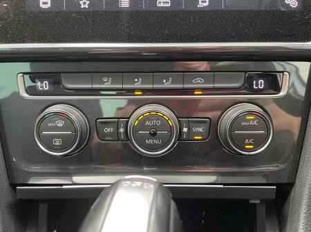 2019 Volkswagen Golf - photo 5
