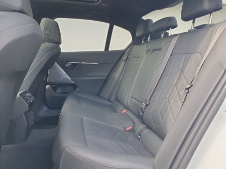 2024 BMW 5-Series - photo 22