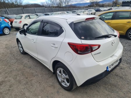2015 Mazda Demio - photo 6
