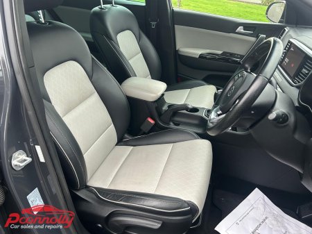 2021 Kia Sportage - photo 12
