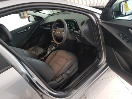 2023 Kia Niro - photo 6