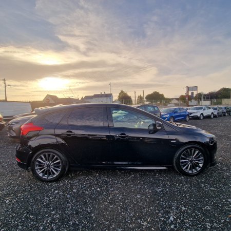 2016 Ford Focus - photo 3