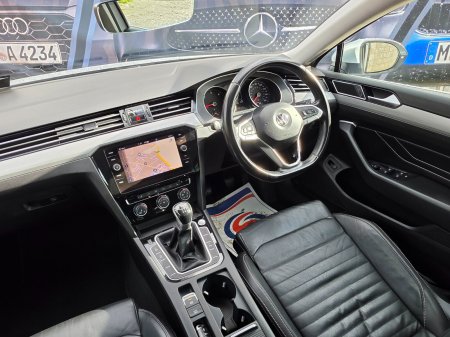 2020 Volkswagen Passat - photo 14