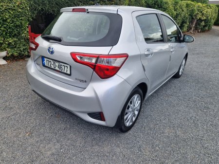 2017 Toyota Yaris - photo 3