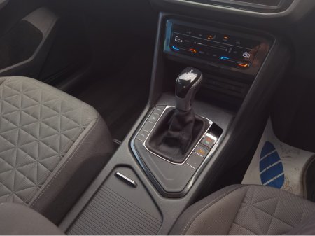 2022 Volkswagen Tiguan - photo 17
