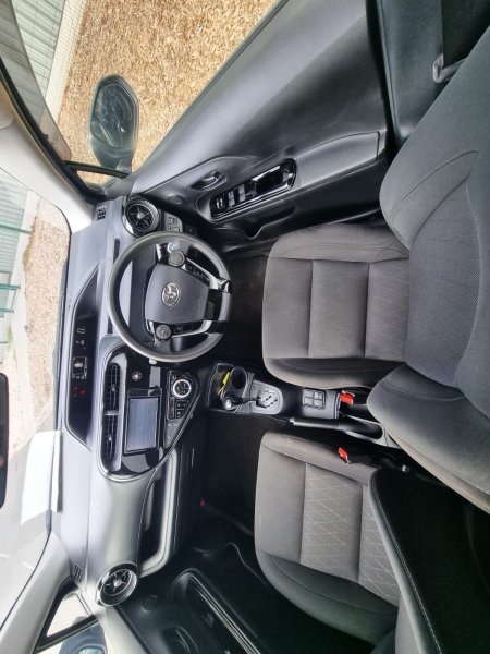 2021 Toyota Aqua - photo 15