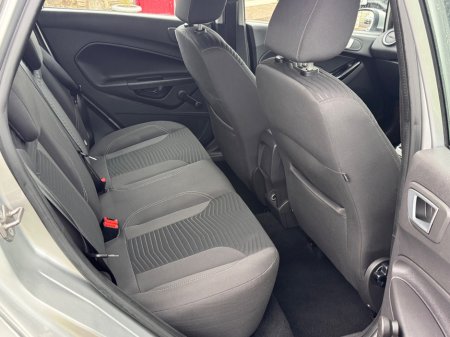 2013 Ford Fiesta - photo 11