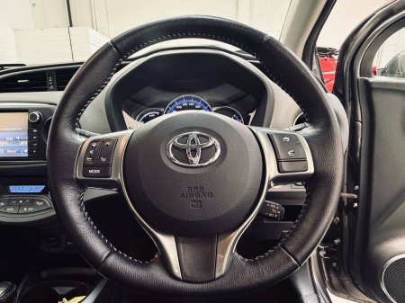 2016 Toyota Yaris - photo 18