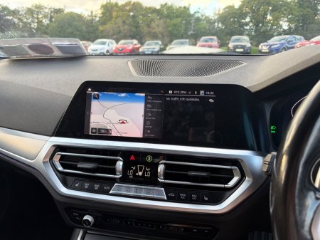2021 BMW 3-Series - photo 18