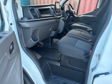 2022 Ford Transit - photo 11