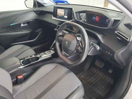 2022 Peugeot 208 - photo 9
