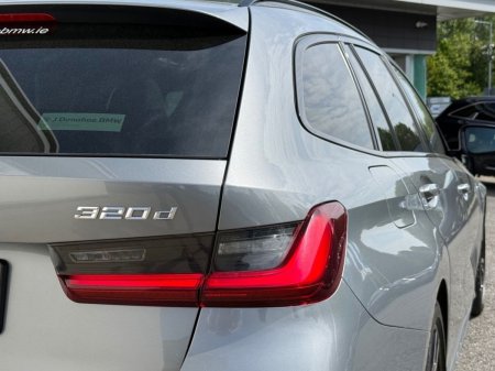 2024 BMW 3-Series - photo 19