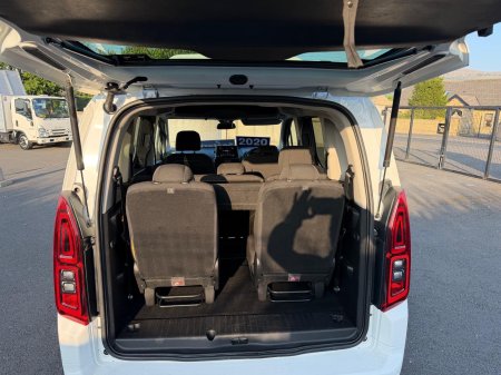 2021 Vauxhall Combo - photo 16