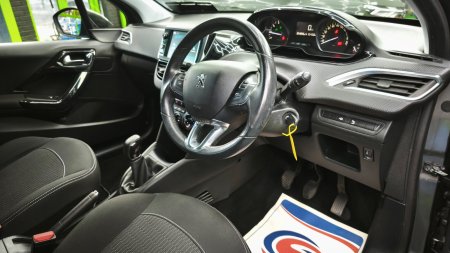 2019 Peugeot 208 - photo 19