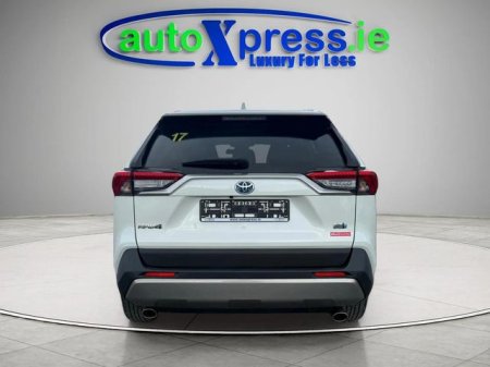 2022 Toyota RAV4 - photo 11