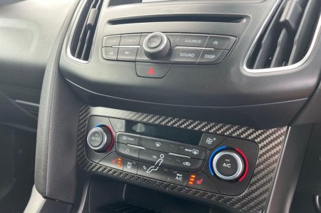 2017 Ford Focus - photo 36