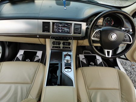 2011 Jaguar XF - photo 28
