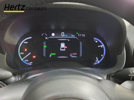 2023 Toyota Yaris - photo 16