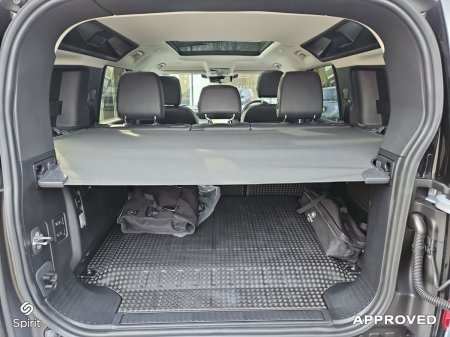 2025 Land Rover Defender - photo 13
