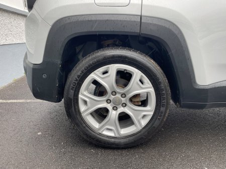 2019 Jeep Renegade - photo 2