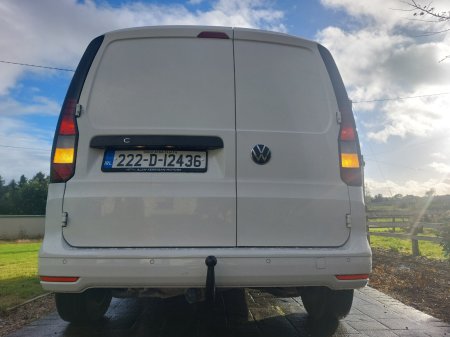 2022 Volkswagen Caddy - photo 2