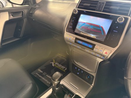 2018 Toyota Land Cruiser - photo 5