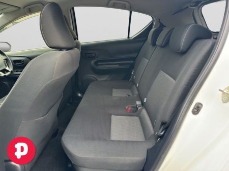 2019 Toyota Aqua - photo 17