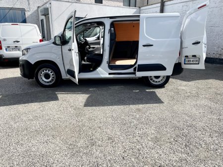 2023 Peugeot Partner - photo 22