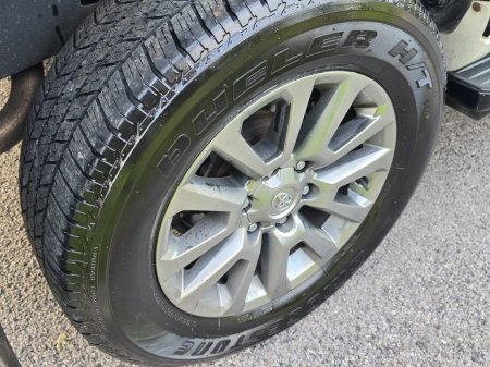 2018 Toyota Land Cruiser - photo 5