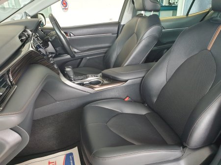 2021 Toyota Camry - photo 9