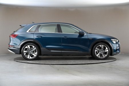 2020 Audi e-tron - photo 11